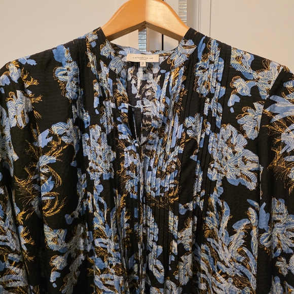 Lafayette 148 New York Floral Pleated Blouse - Black and Blue 💯Silk - Picture 7 of 13